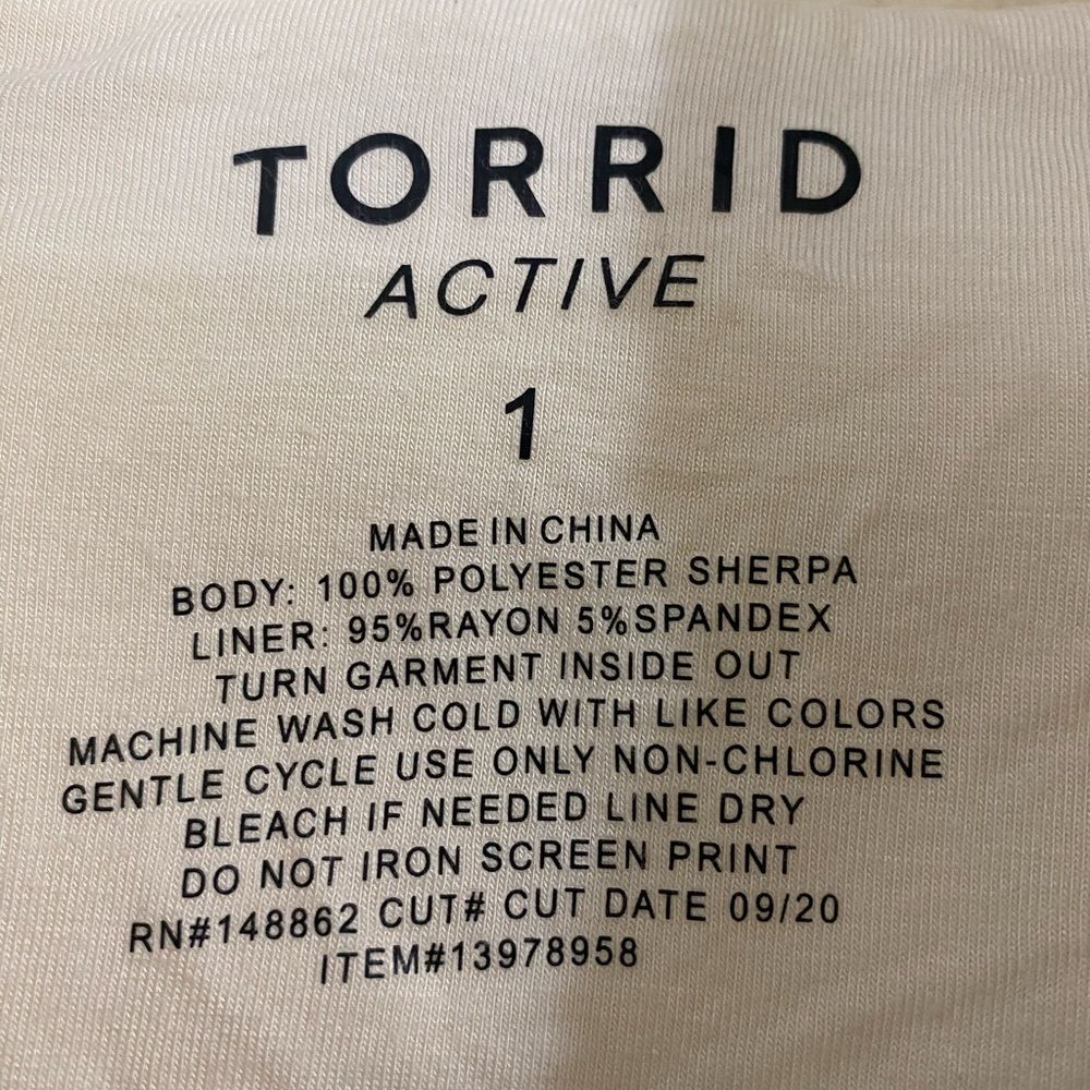 Torrid Active Winter White Sherpa Half Zip Pullover Sweater SZ 1X / 14-16 Cozy - Picture 9 of 15